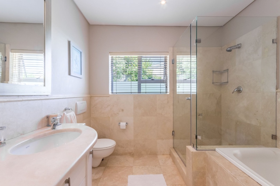 To Let 4 Bedroom Property for Rent in Camps Bay Western Cape